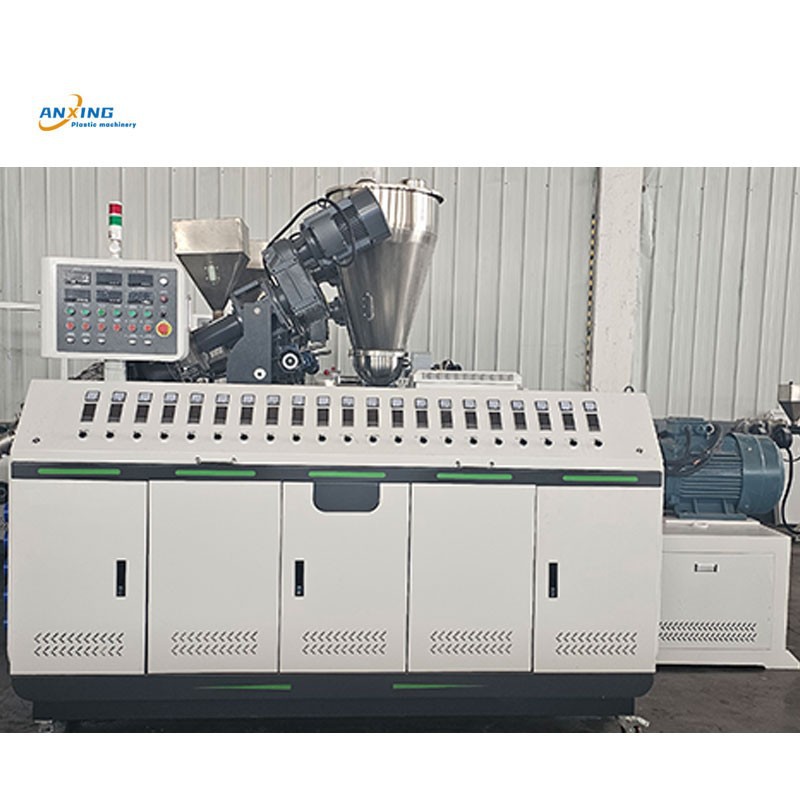 Outdoor Wood Plastic Composite WPC PE Decking Board Extrusion Machine suppliers